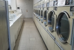 Load’Em Up Laundromat