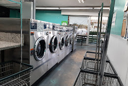 Laundry Room – Fluff & Fold Service