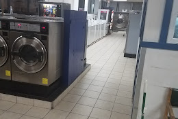 WHITE TOPS SUPER LAUNDROMAT