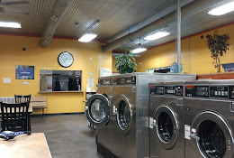 Wash N Wear Laundromat